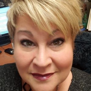 Meet your Posher, Beth